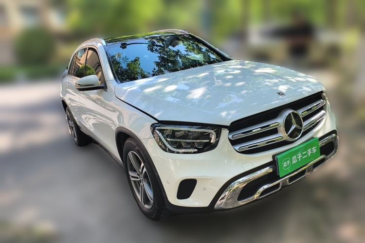 Used Mercedes-Benz GLC 2020 GLC 260 L 4MATIC Luxury Model Front Right 45 Deg
