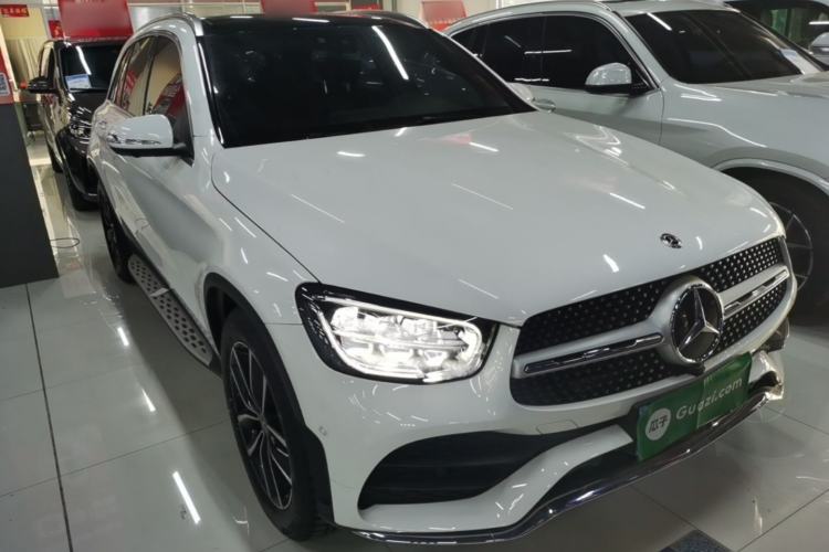 Used Mercedes-Benz GLC 2020 Facelift GLC 260 L 4MATIC Luxury Edition Front Right 45 Deg