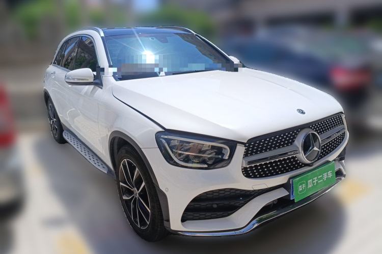 Used Mercedes-Benz GLC 2020 Facelift GLC 260 L 4MATIC Luxury Edition Front Right 45 Deg