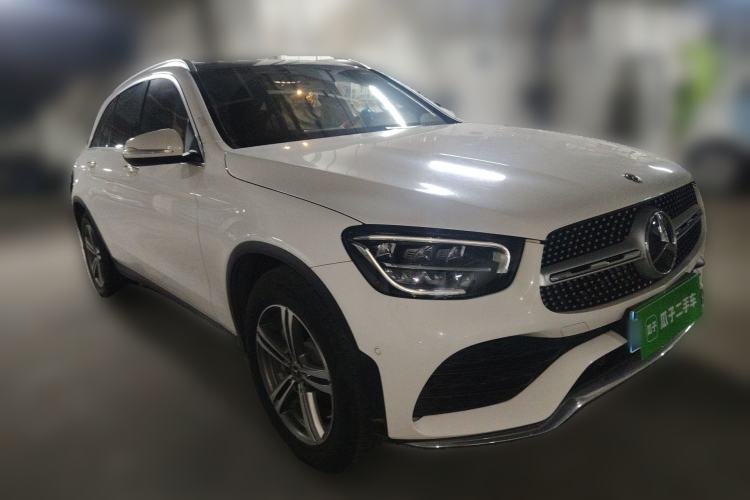 Used Mercedes-Benz GLC 2020 GLC 260 L 4MATIC Luxury Model Front Right 45 Deg
