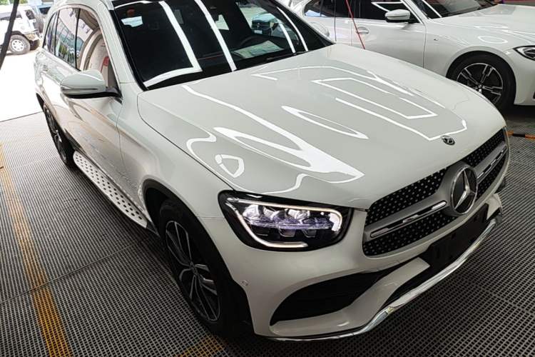 Used Mercedes-Benz GLC 2020 GLC 300 L 4MATIC Dynamic Edition Front Right 45 Deg