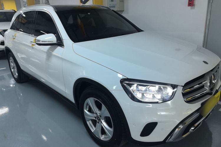 Used Mercedes-Benz GLC 2020 Facelifted GLC 260 L 4MATIC Dynamic Edition Front Right 45 Deg