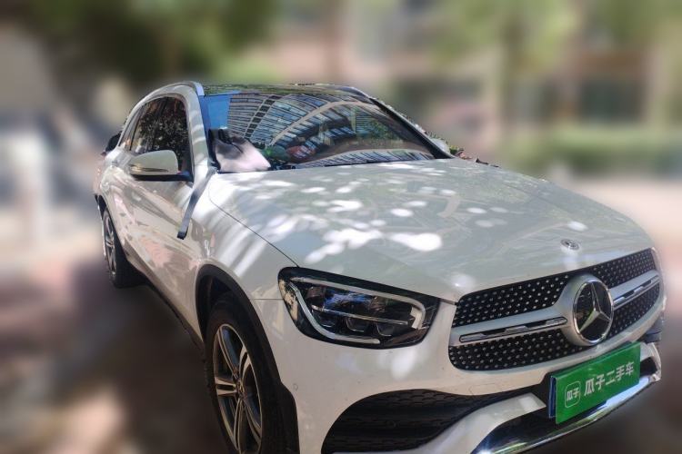Used Mercedes-Benz GLC 2020 GLC 260 L 4MATIC Luxury Model Front Right 45 Deg