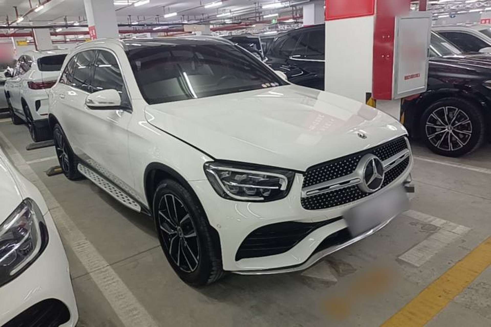 Used Mercedes-Benz GLC 2020 Facelift GLC 260 L 4MATIC Luxury Edition Front Right 45 Deg