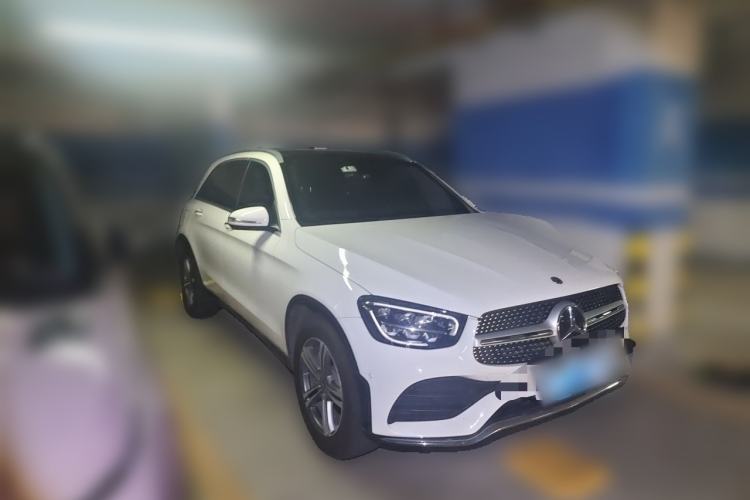Used Mercedes-Benz GLC 2020 GLC 260 L 4MATIC Luxury Model Front Right 45 Deg