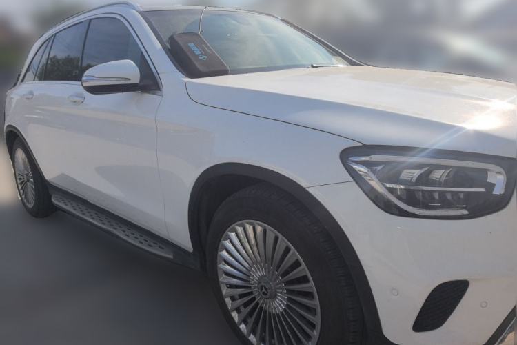 Used Mercedes-Benz GLC 2020 Facelifted GLC 260 L 4MATIC Dynamic Edition Front Right 45 Deg