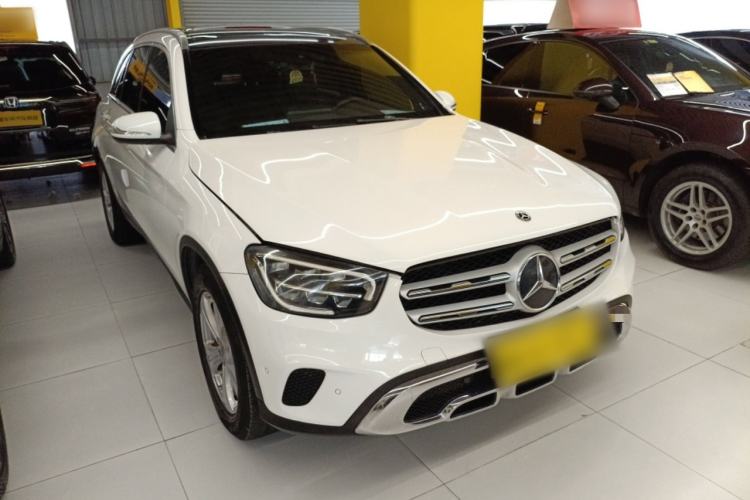 Used Mercedes-Benz GLC 2020 GLC 260 L 4MATIC Dynamic Model Front Right 45 Deg