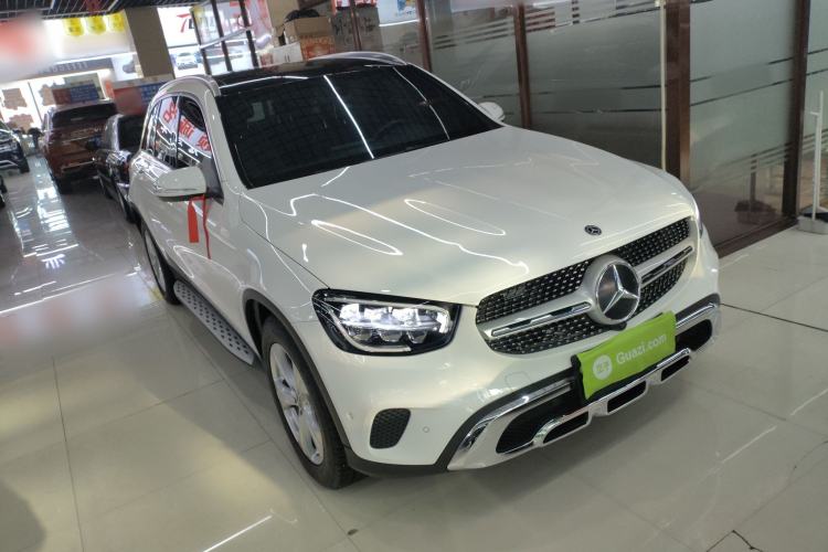 Used Mercedes-Benz GLC 2020 Facelifted GLC 260 L 4MATIC Dynamic Edition Front Right 45 Deg