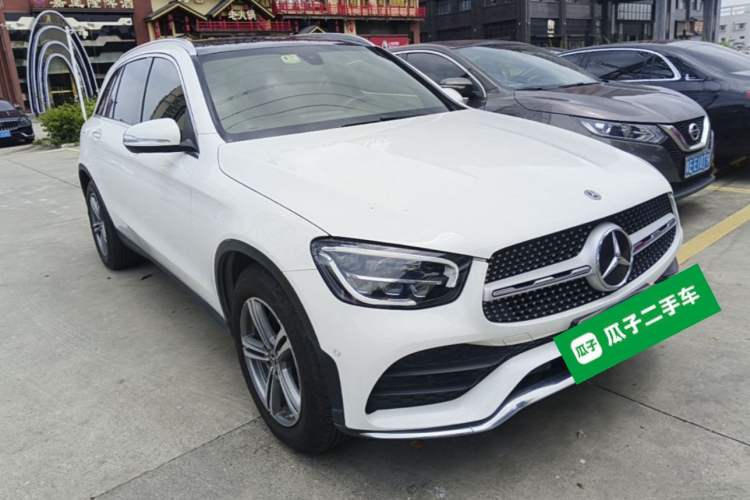 Used Mercedes-Benz GLC 2020 GLC 260 L 4MATIC Luxury Model Front Right 45 Deg