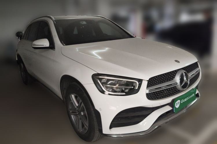 Used Mercedes-Benz GLC 2020 GLC 260 L 4MATIC Luxury Model Front Right 45 Deg