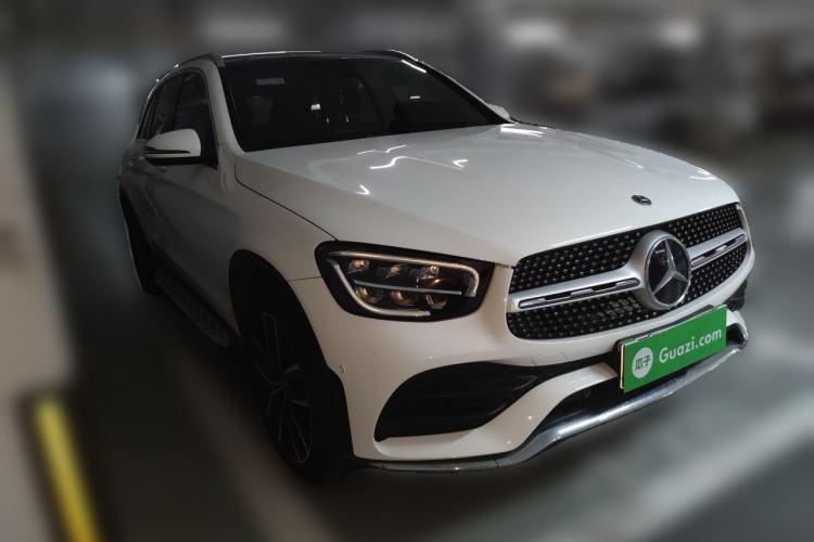 Used Mercedes-Benz GLC 2020 Facelift GLC 260 L 4MATIC Luxury Edition Front Right 45 Deg