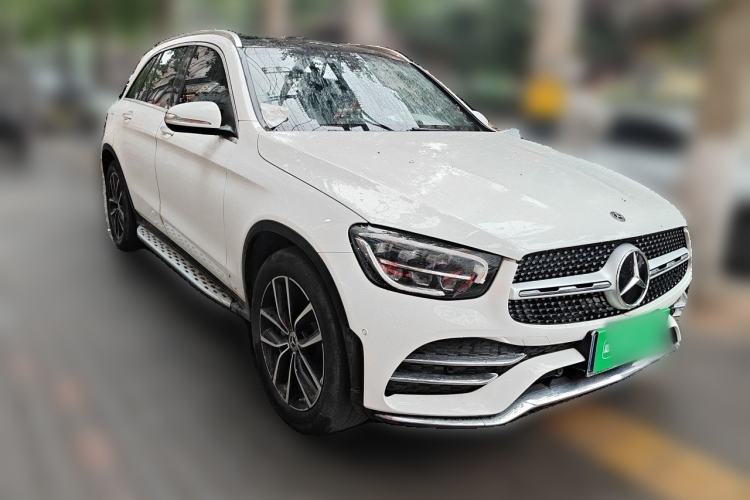 Used Mercedes-Benz GLC 2020 Facelift GLC 260 L 4MATIC Luxury Edition Front Right 45 Deg