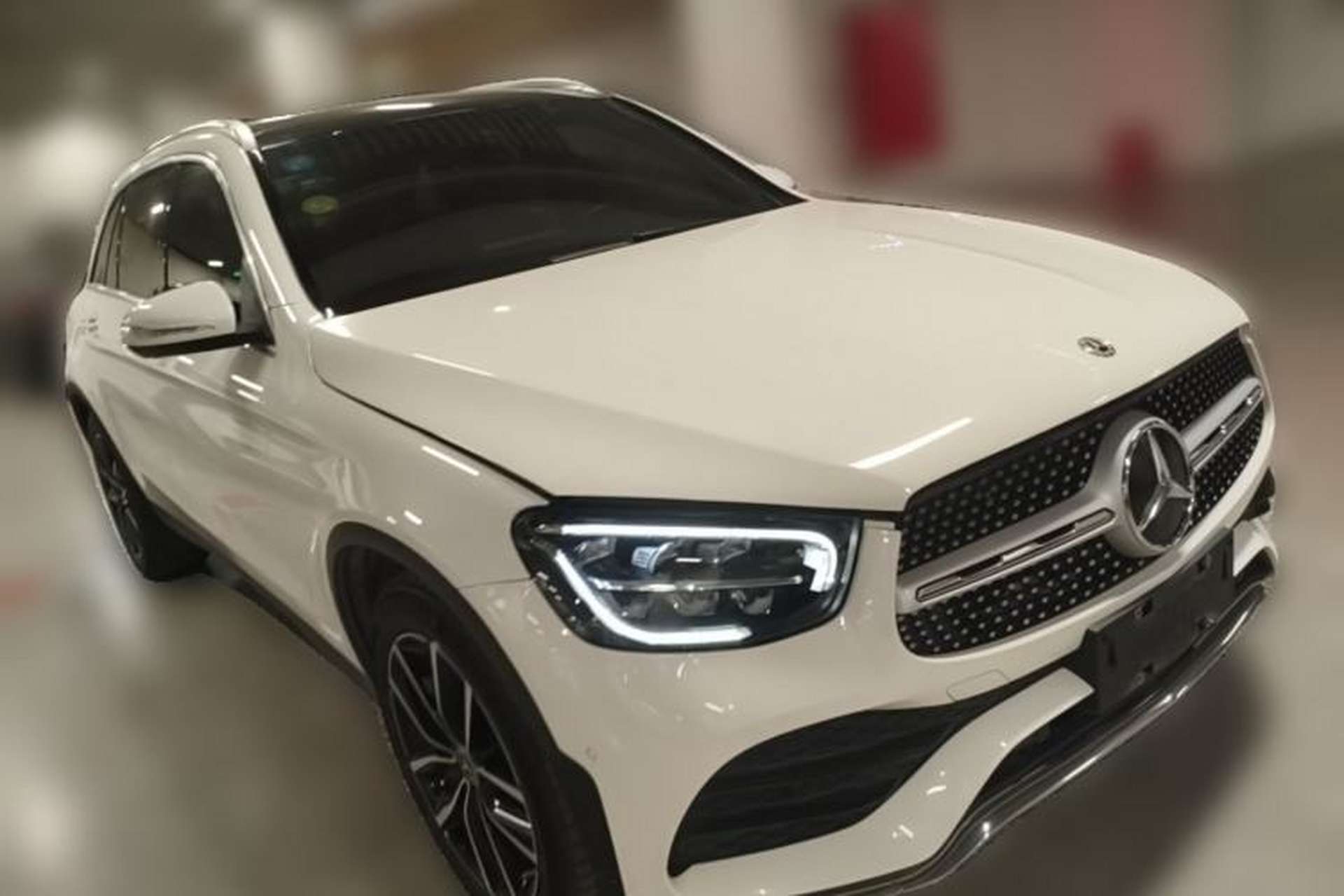 Used Mercedes-Benz GLC 2020 Facelift GLC 260 L 4MATIC Luxury Edition Front Right 45 Deg