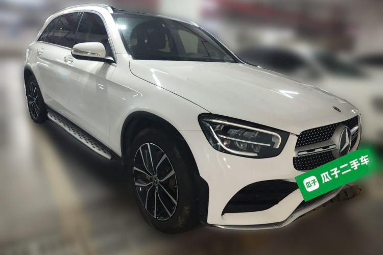 Used Mercedes-Benz GLC 2020 Facelift GLC 260 L 4MATIC Luxury Edition Front Right 45 Deg