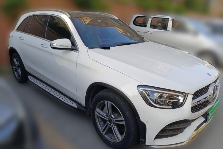 Used Mercedes-Benz GLC 2020 GLC 260 L 4MATIC Luxury Model Front Right 45 Deg