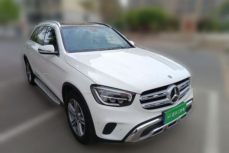 Used Mercedes-Benz GLC 2020 Facelifted GLC 260 L 4MATIC Dynamic Edition Front Right 45 Deg