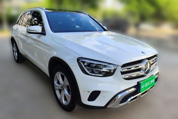Used Mercedes-Benz GLC 2020 Facelifted GLC 260 L 4MATIC Dynamic Edition Front Right 45 Deg