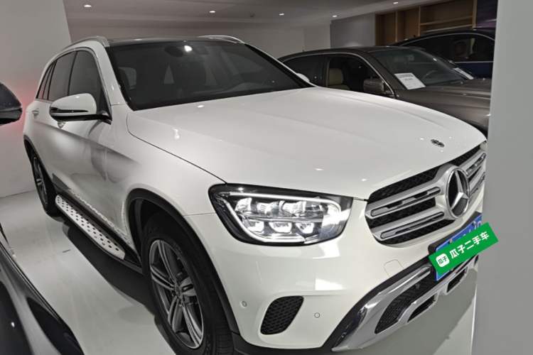 Used Mercedes-Benz GLC 2020 Facelifted GLC 260 L 4MATIC Dynamic Edition Front Right 45 Deg