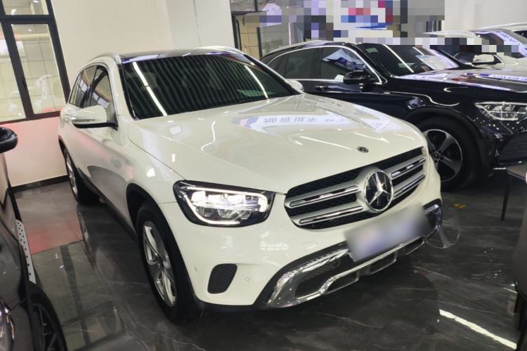 Used Mercedes-Benz GLC 2020 Facelifted GLC 260 L 4MATIC Dynamic Edition Front Right 45 Deg