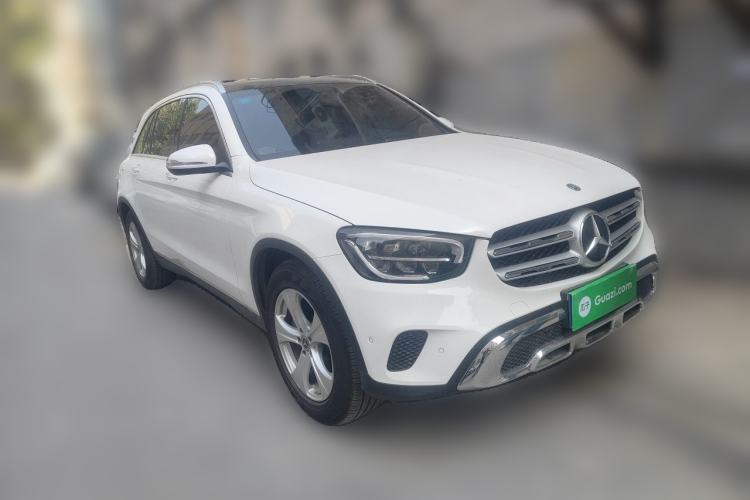 Used Mercedes-Benz GLC 2020 Facelifted GLC 260 L 4MATIC Dynamic Edition Front Right 45 Deg
