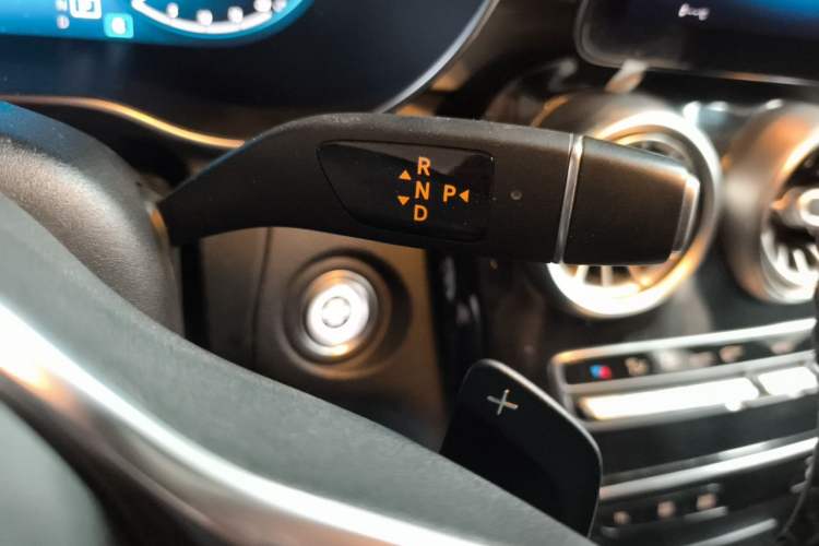 Used Mercedes-Benz GLC 2020 Facelifted GLC 260 L 4MATIC Dynamic Edition Gear Lever