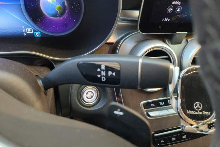 Used Mercedes-Benz GLC 2020 Facelift GLC 300 L 4MATIC Dynamic Edition Gear Lever