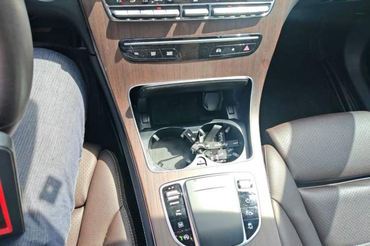 Used Mercedes-Benz GLC 2020 Facelift GLC 300 L 4MATIC Dynamic Edition Gear Lever