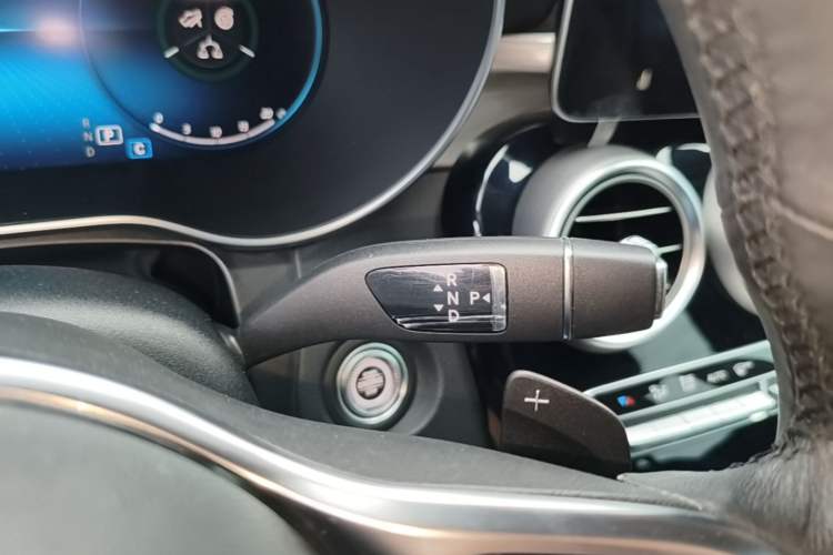 Used Mercedes-Benz GLC 2020 Facelifted GLC 260 L 4MATIC Dynamic Edition Gear Lever