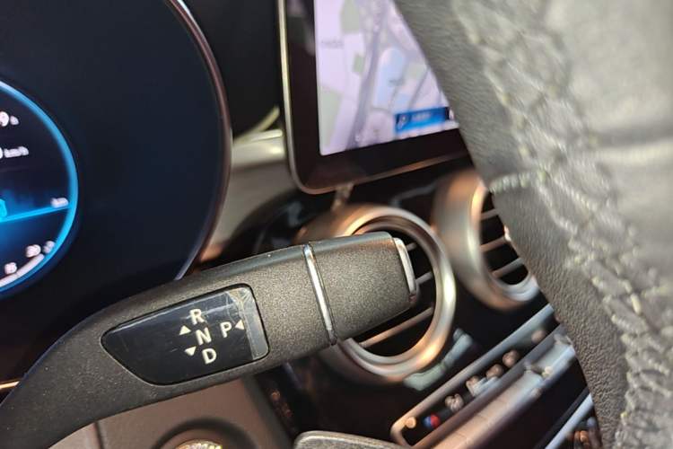 Used Mercedes-Benz GLC 2020 Facelifted GLC 260 L 4MATIC Dynamic Edition Gear Lever