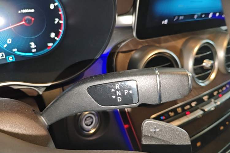 Used Mercedes-Benz GLC 2020 Facelift GLC 300 L 4MATIC Dynamic Edition Gear Lever