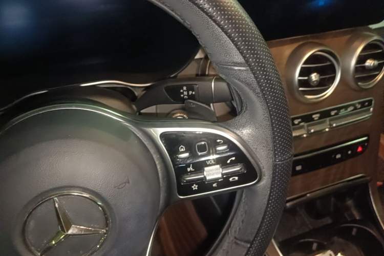 Used Mercedes-Benz GLC 2020 Facelift GLC 300 L 4MATIC Dynamic Edition Gear Lever