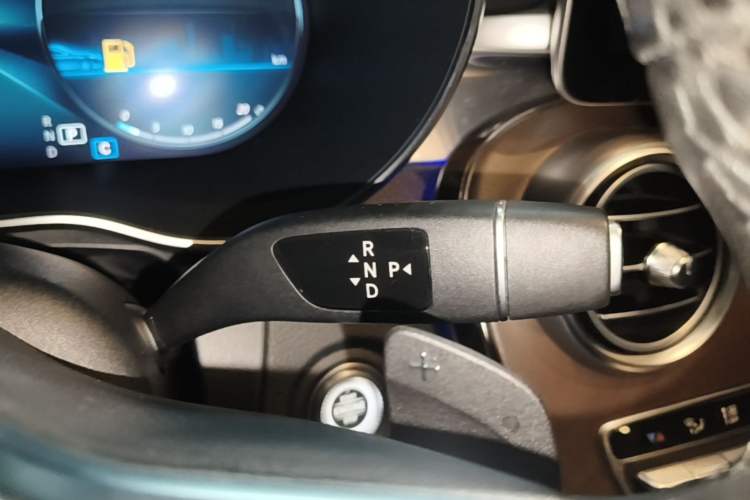 Used Mercedes-Benz GLC 2020 GLC 260 L 4MATIC Luxury Model Gear Lever