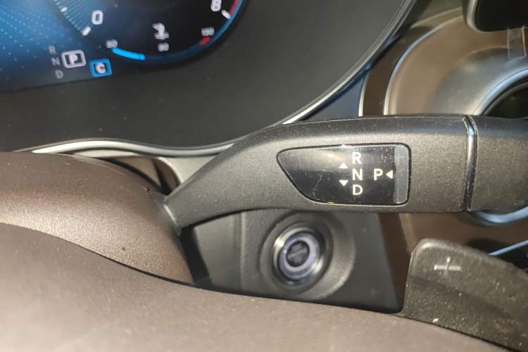 Used Mercedes-Benz GLC 2020 GLC 260 L 4MATIC Luxury Model Gear Lever
