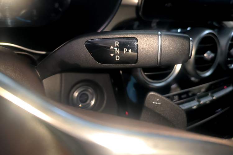 Used Mercedes-Benz GLC 2020 Facelifted GLC 260 L 4MATIC Dynamic Edition Gear Lever
