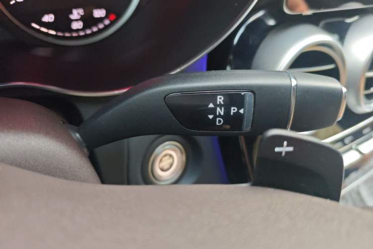 Used Mercedes-Benz GLC 2020 GLC 260 L 4MATIC Dynamic Model Gear Lever