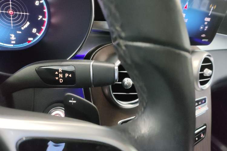 Used Mercedes-Benz GLC 2020 GLC 300 L 4MATIC Dynamic Edition Gear Lever