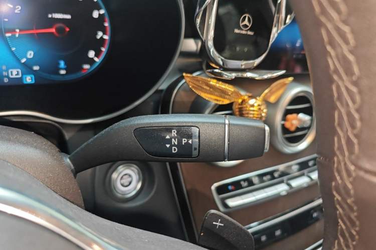 Used Mercedes-Benz GLC 2020 Facelift GLC 300 L 4MATIC Dynamic Edition Gear Lever