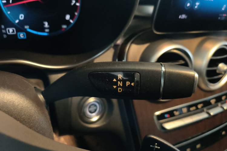 Used Mercedes-Benz GLC 2020 Facelift GLC 300 L 4MATIC Dynamic Edition Gear Lever