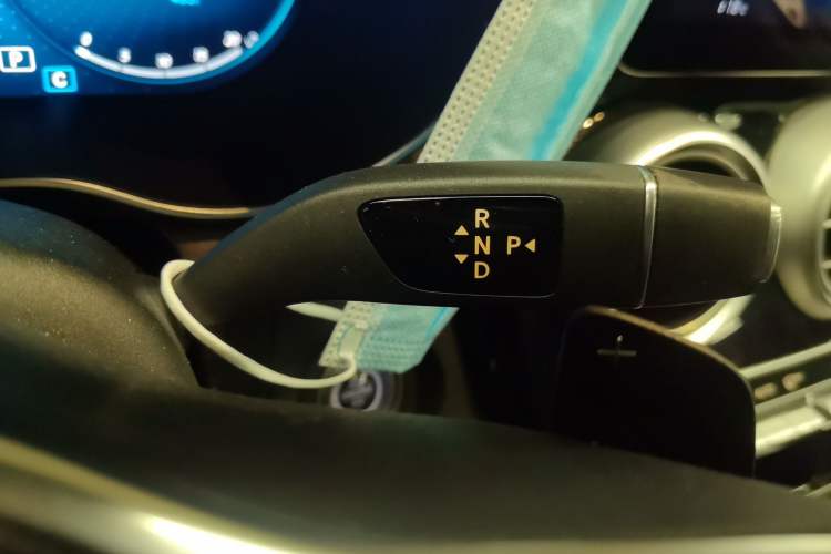 Used Mercedes-Benz GLC 2020 Facelifted GLC 260 L 4MATIC Dynamic Edition Gear Lever