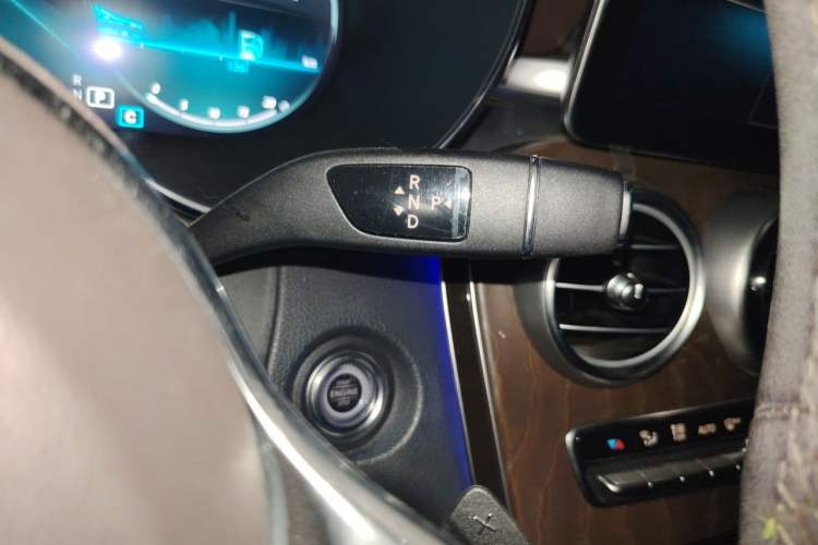Used Mercedes-Benz GLC 2020 GLC 260 L 4MATIC Luxury Model Gear Lever