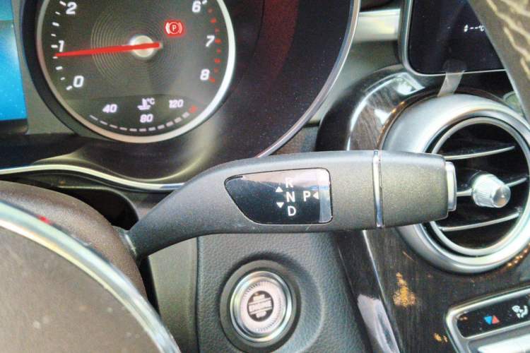 Used Mercedes-Benz GLC 2020 GLC 260 L 4MATIC Dynamic Model Gear Lever