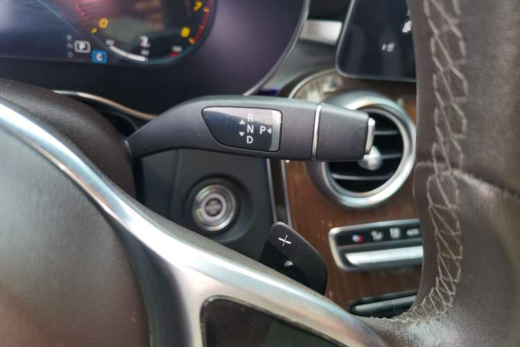 Used Mercedes-Benz GLC 2020 Facelift GLC 300 L 4MATIC Dynamic Edition Gear Lever