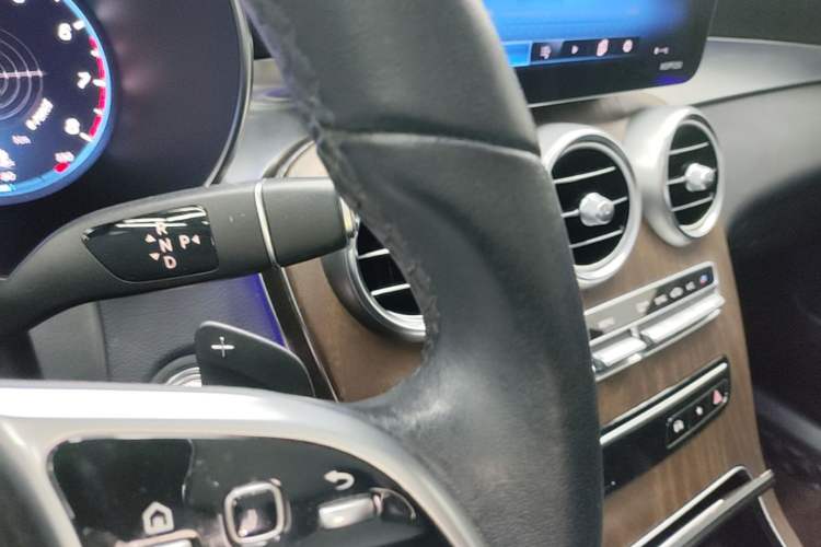 Used Mercedes-Benz GLC 2020 GLC 300 L 4MATIC Dynamic Edition Gear Lever