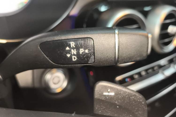 Used Mercedes-Benz GLC 2020 Facelift GLC 300 L 4MATIC Dynamic Edition Gear Lever