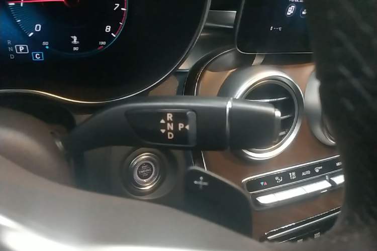 Used Mercedes-Benz GLC 2020 GLC 260 L 4MATIC Luxury Model Gear Lever