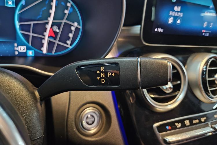 Used Mercedes-Benz GLC 2020 GLC 300 L 4MATIC Dynamic Edition Gear Lever