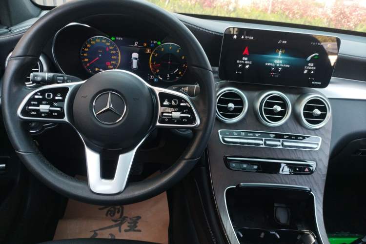 Used Mercedes-Benz GLC 2020 Facelift GLC 300 L 4MATIC Dynamic Edition Gear Lever