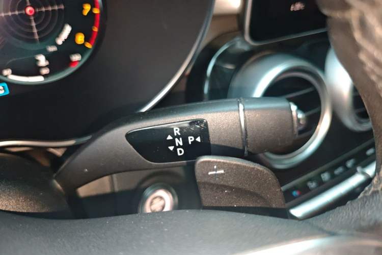 Used Mercedes-Benz GLC 2020 GLC 260 L 4MATIC Luxury Model Gear Lever