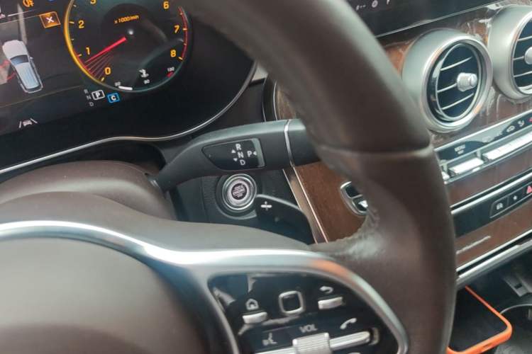 Used Mercedes-Benz GLC 2020 Facelift GLC 300 L 4MATIC Dynamic Edition Gear Lever