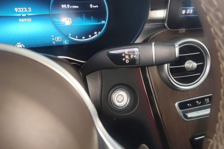 Used Mercedes-Benz GLC 2020 GLC 300 L 4MATIC Dynamic Edition Gear Lever